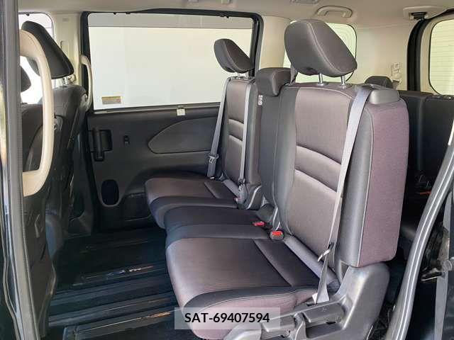 Nissan SERENA 2017-01 324923-4