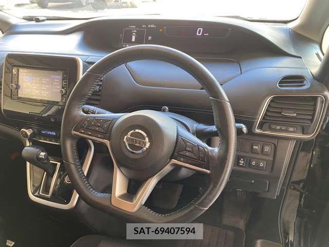 Nissan SERENA 2017-01 324923-7