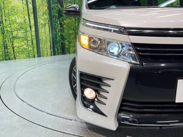 Toyota VOXY 2015-02 14826-13