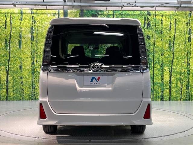 Toyota VOXY 2015-02 14826-16