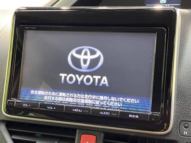 Toyota VOXY 2015-02 14826-2