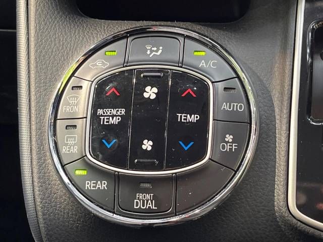 Toyota VOXY 2015-02 14826-4