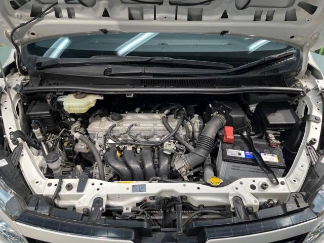 Toyota VOXY 2015-02 14826-19