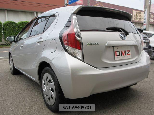 Toyota AQUA 2017-03 262155-4