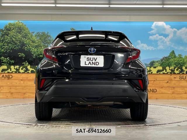 Toyota C-HR 2018-03 264181-14