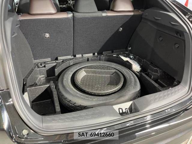 Toyota C-HR 2018-03 264181-19
