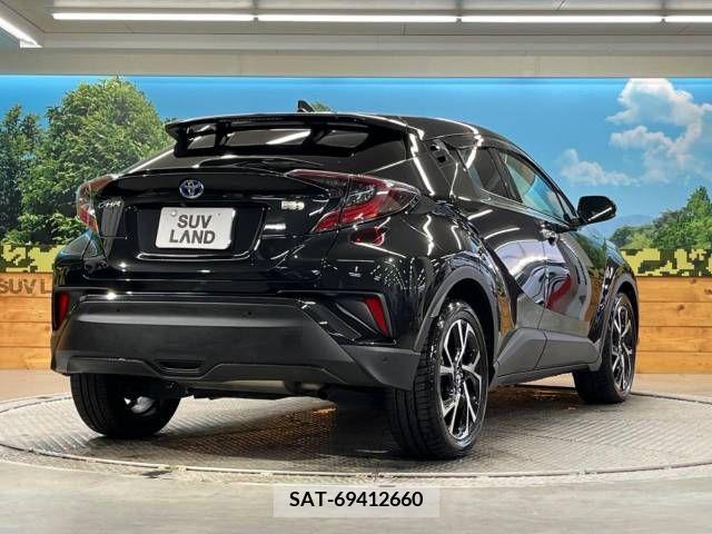Toyota C-HR 2018-03 264181-16