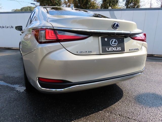 Lexus ES 2022-04 18826-28