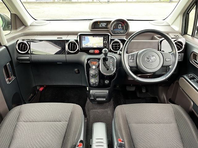 Toyota PORTE 2016-12 5891-1