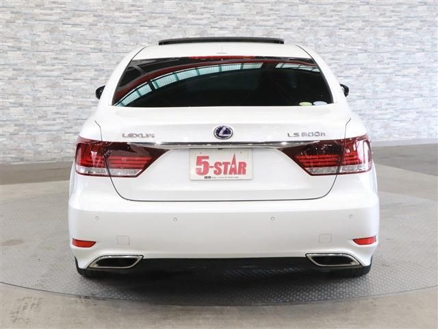 Lexus LS 2013-04 8312-9