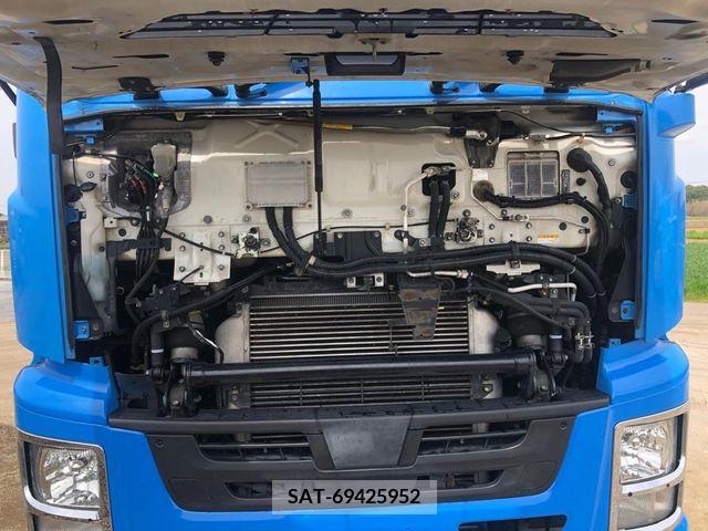 Isuzu GIGA 2017-03 241321-26