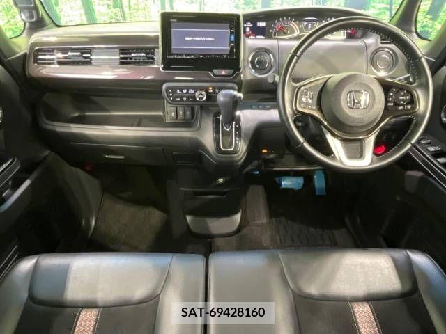 Honda N BOX CUSTOM 2018-10 279958-1