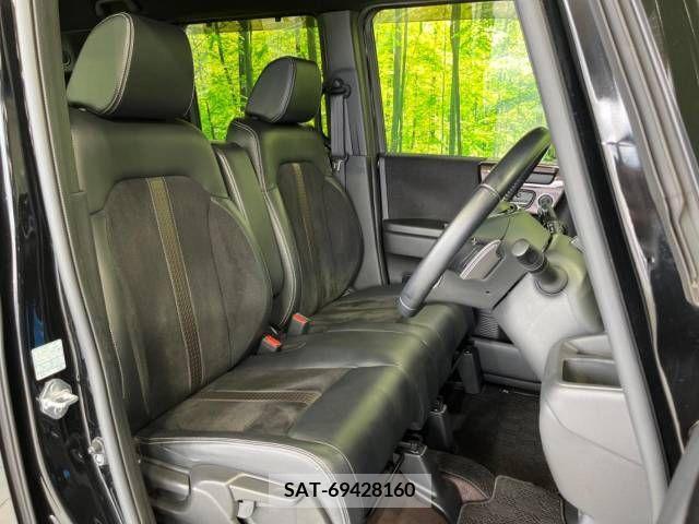 Honda N BOX CUSTOM 2018-10 279958-8
