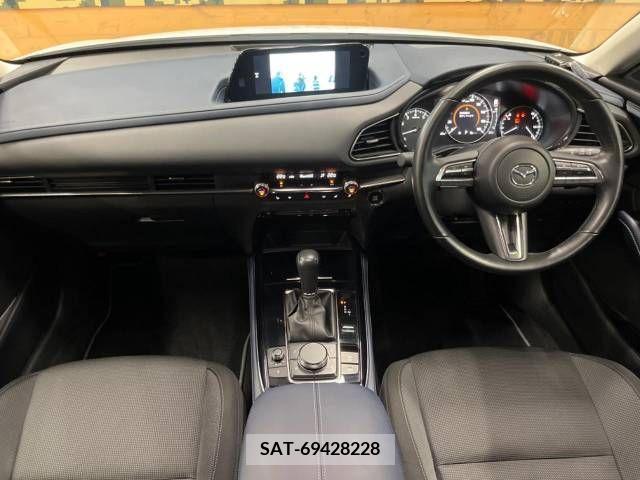 Mazda CX-30 2022-02 295585-1