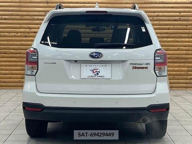 Subaru FORESTER 2017-06 225417-18