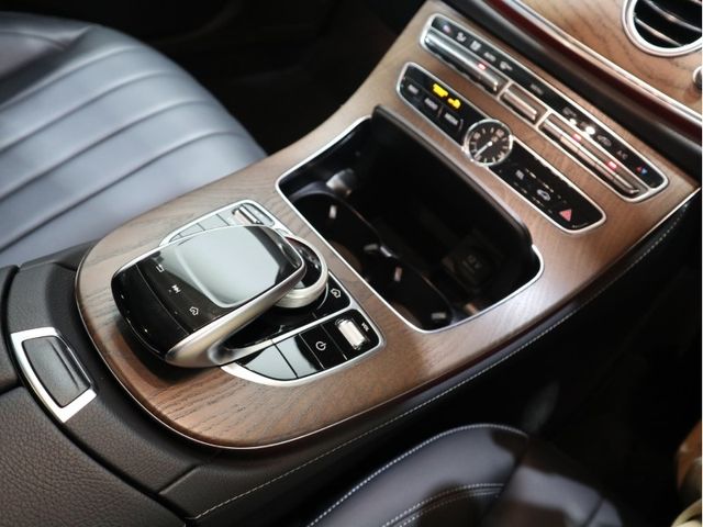 Mercedes Benz E-CLASS 2017-12 191953-23