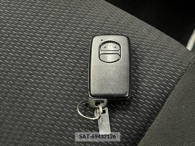 Toyota VITZ 2018-04 314560-6