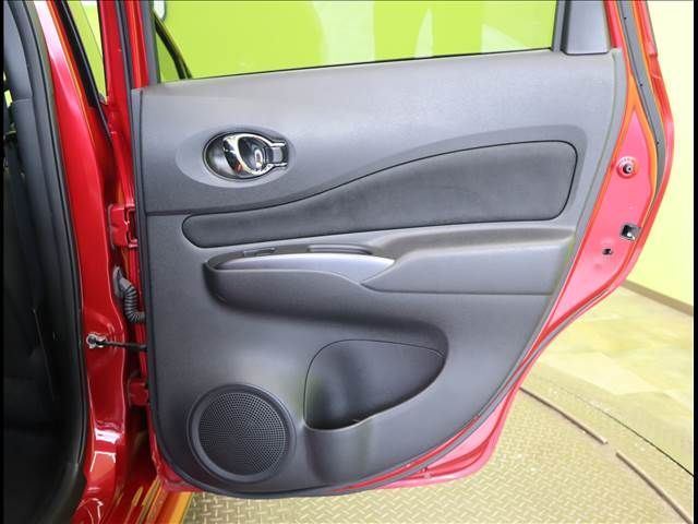 Nissan NOTE 2017-03 18923-21