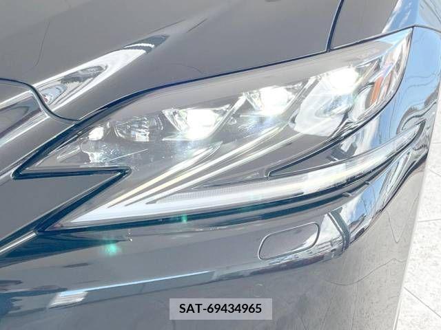 Lexus LS 2019-10 211559-14