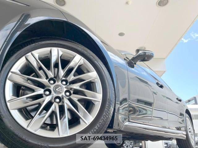 Lexus LS 2019-10 211559-13