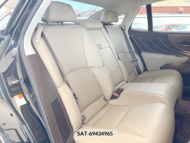 Lexus LS 2019-10 211559-10