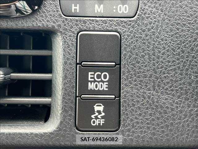 Toyota VOXY 2014-11 451846-7