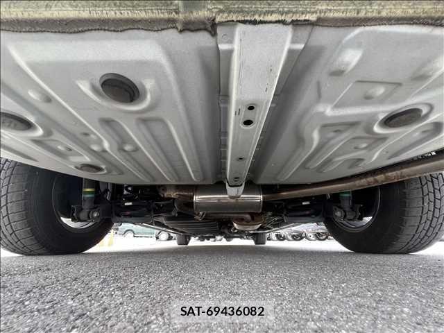 Toyota VOXY 2014-11 451846-9