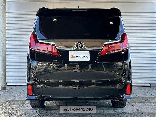 Toyota ALPHARD 2022-03 395486-13