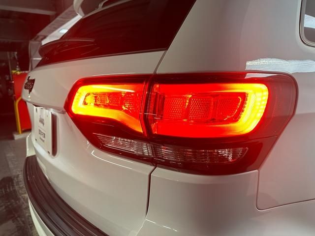 Jeep GRAND CHEROKEE 2019-08 16036-8