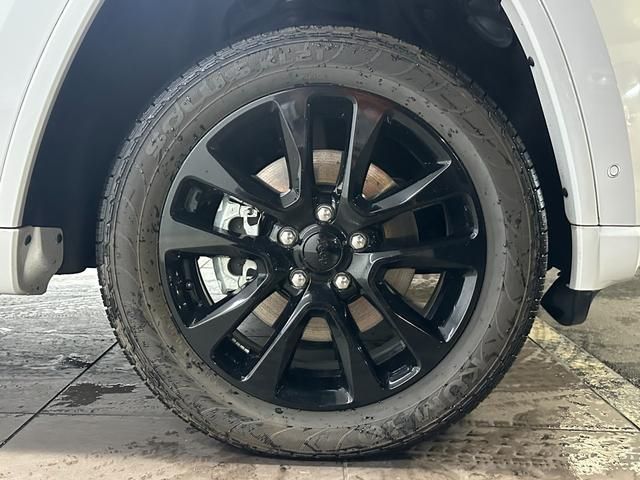 Jeep GRAND CHEROKEE 2019-08 16036-9