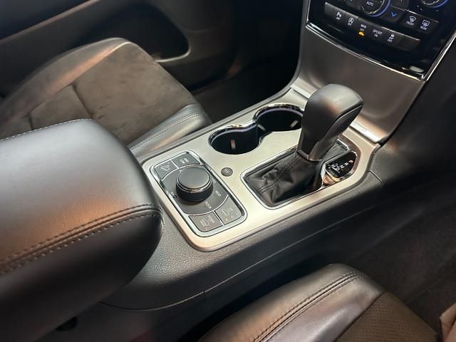 Jeep GRAND CHEROKEE 2019-08 16036-12
