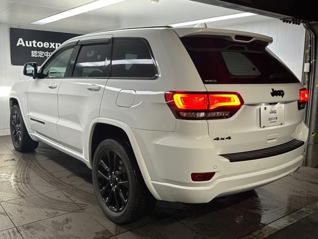 Jeep GRAND CHEROKEE 2019-08 16036-2