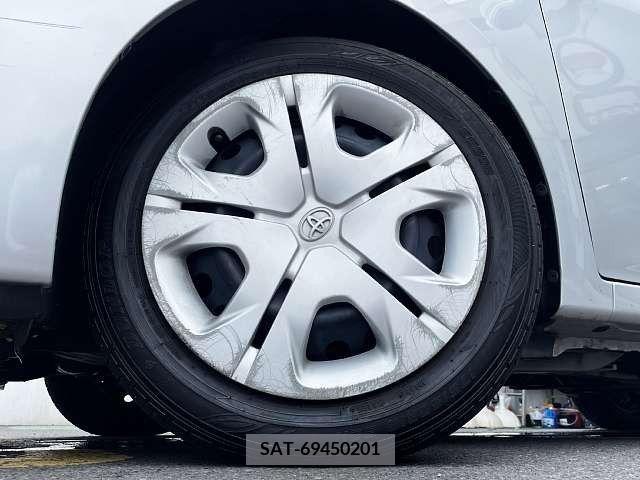 Toyota RACTIS 2011-01 282634-3