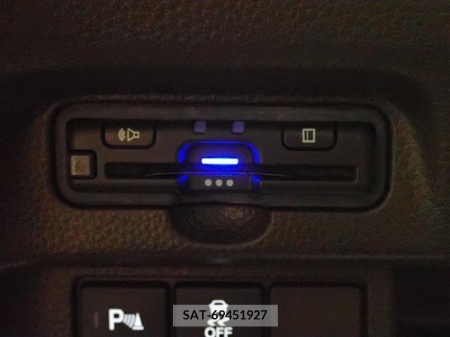 Honda N BOX 2021-08 340336-13