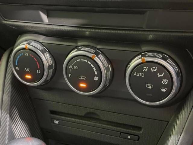 Mazda DEMIO 2015-01 181209-7