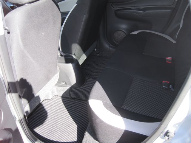 Nissan NOTE 2017-08 10601-3
