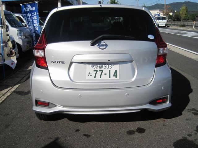 Nissan NOTE 2017-08 10601-4