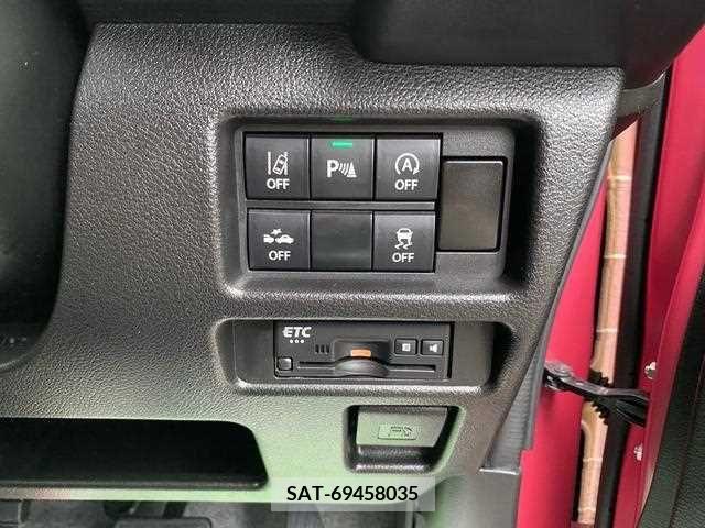 Suzuki HUSTLER 2020-07 272452-5