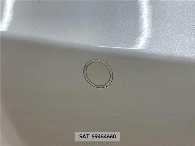 Tesla MODEL 3 2019-09 299036-6