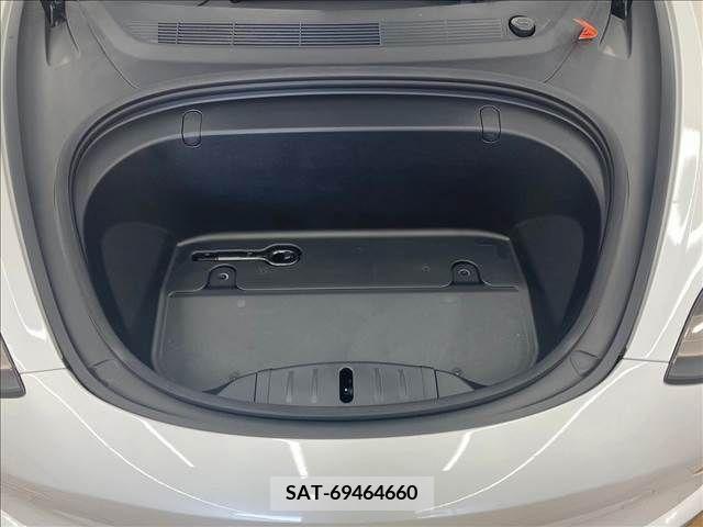 Tesla MODEL 3 2019-09 299036-17