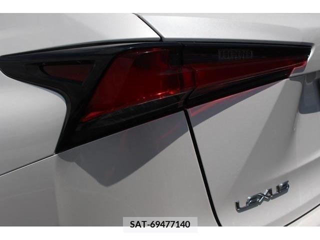 Lexus NX 2017-10 275639-12