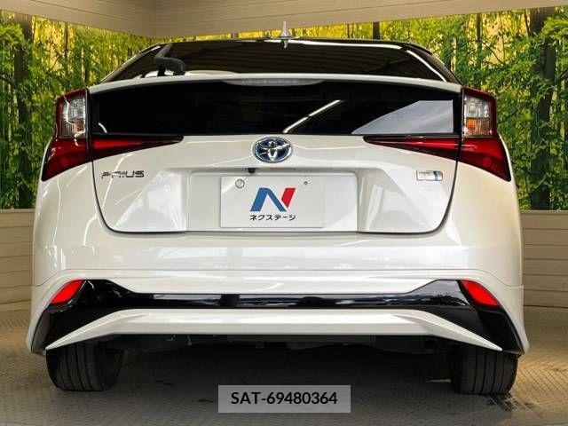 Toyota PRIUS 2019-09 282054-15