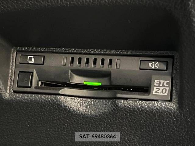 Toyota PRIUS 2019-09 282054-6