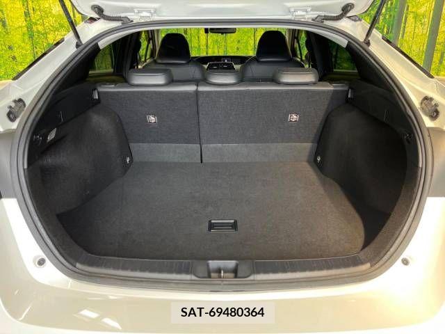 Toyota PRIUS 2019-09 282054-10