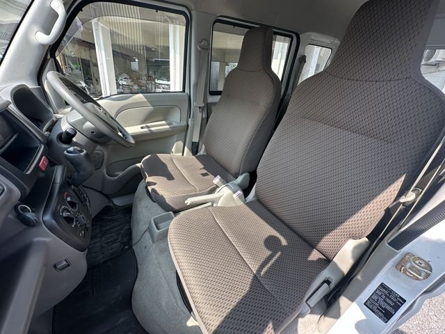 Nissan CLIPPER 2016-09 12607-5