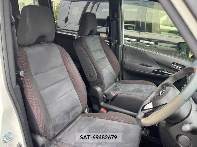 Nissan SERENA 2018-01 324931-11