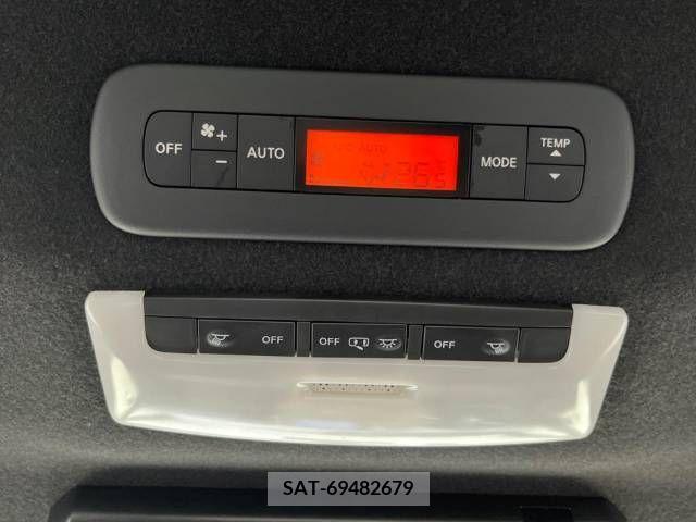 Nissan SERENA 2018-01 324931-7