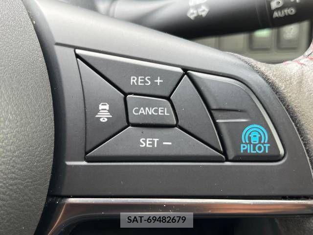 Nissan SERENA 2018-01 324931-5