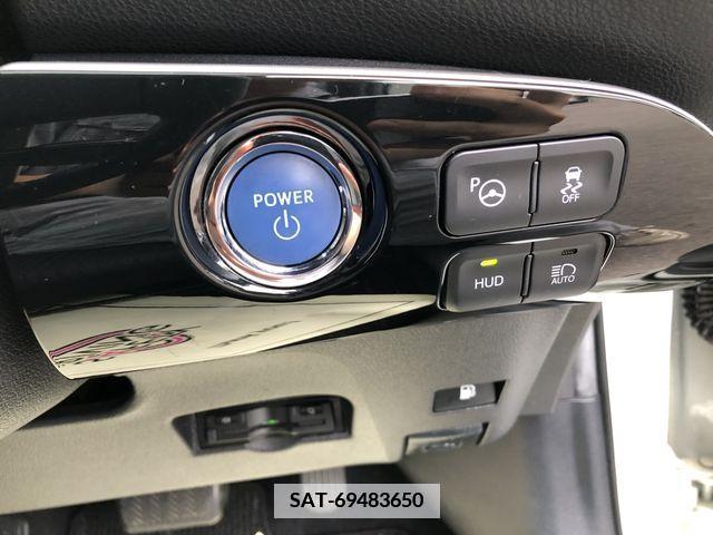 Toyota PRIUS 2016-10 379952-18