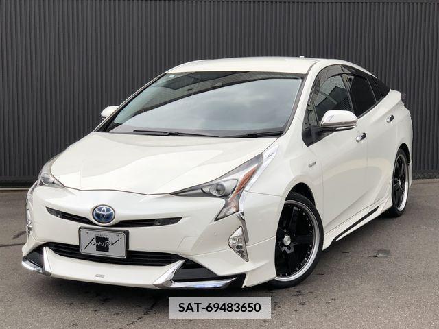 Toyota PRIUS 2016-10 379952-0